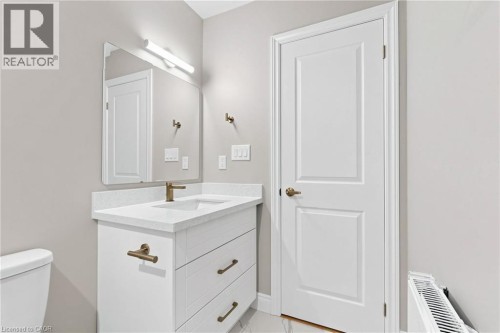 71 Sanford Avenue S, Hamilton, ON 