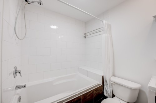 Bathroom - 219-1950 Rue De Champlain, Montréal (Ville-Marie), QC 