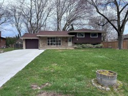 4 Beechwood Court  St. Catharines, ON L2N 3H7