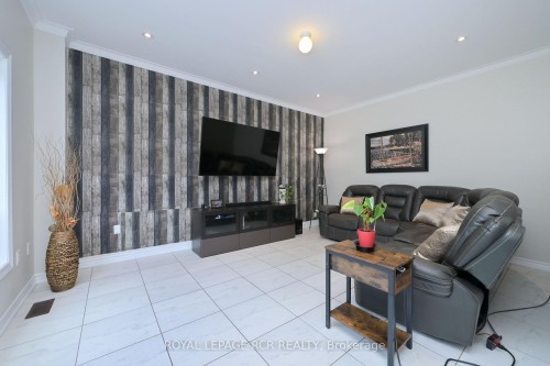 769 Halbert Drive, Shelburne, ON 