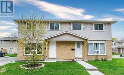 8 - 20 MAYFIELD AVENUE  Waterloo, ON N2J 4M5