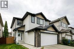 67 Everwoods Park SW  Calgary, AB T2Y 0G3
