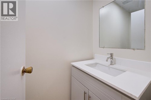 2 piece main floor bathroom - 150 Westcourt Place, Waterloo, ON 