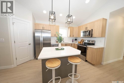 606 Yuel Crescent, Saskatoon, SK 