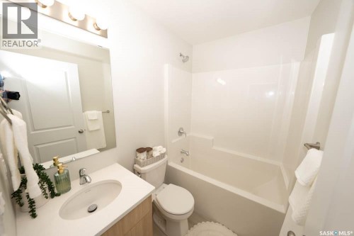 606 Yuel Crescent, Saskatoon, SK 