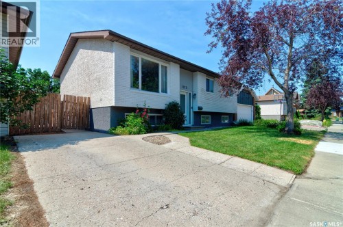 1210 Flexman Crescent, Regina, SK 