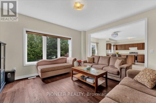 5 Todd Crescent, Southgate, ON 