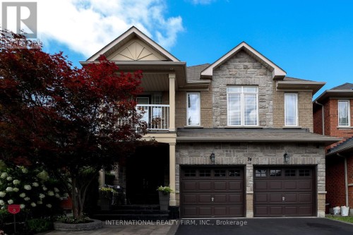 74 REGATTA AVENUE  Richmond Hill, ON L4E 4R1