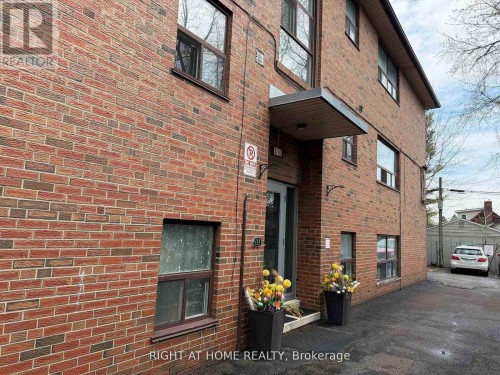 3 - 115 EIGHTH STREET , Toronto, Ontario M8V 3C5 2
