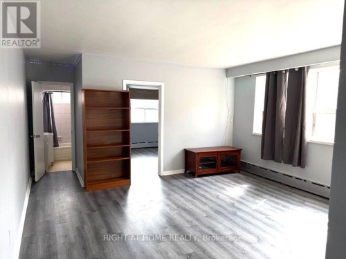 3 - 115 EIGHTH STREET , Toronto, Ontario M8V 3C5 4