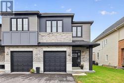 689 TALIESIN CRESCENT E Ottawa, ON K2S 2W5