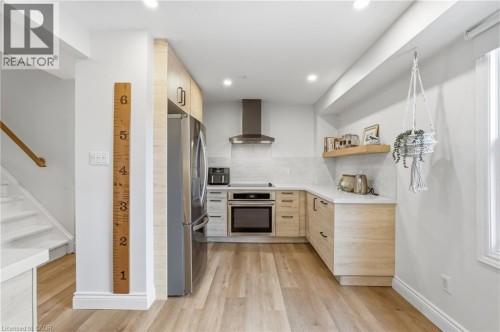 3 Burdock Lane Unit# 33, Dundas, ON 