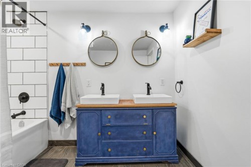 3 Burdock Lane Unit# 33, Dundas, ON 