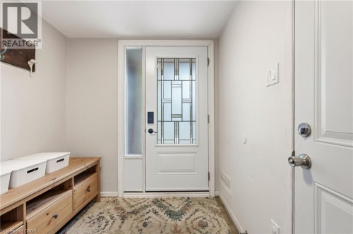 3 Burdock Lane Unit# 33, Dundas, ON 