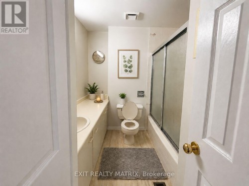 67 Ashpark Crescent, Ottawa, ON 