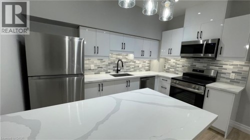 69 EAST MAIN Street Unit# 104 , Welland, Ontario L3B 3W4 2