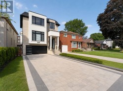 68 LYNNHAVEN ROAD  Toronto, ON M6A 2K9