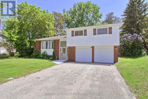 17 LARKDALE CRESCENT , Essa, Ontario L0M 1B0 5