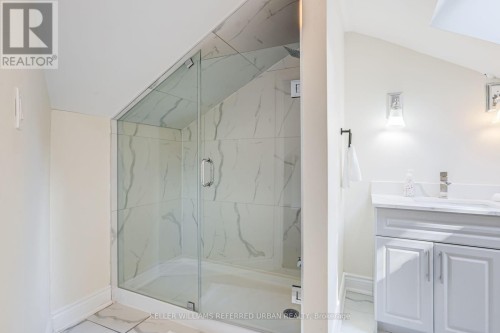 876 Parkland Avenue, Mississauga, ON 