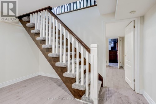 876 Parkland Avenue, Mississauga, ON 