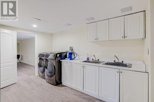876 Parkland Avenue, Mississauga, ON 