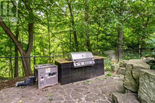 876 Parkland Avenue, Mississauga, ON 