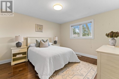 1653 Sherwood Forrest Circle, Mississauga, ON 