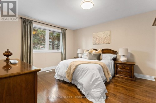 1653 Sherwood Forrest Circle, Mississauga, ON 
