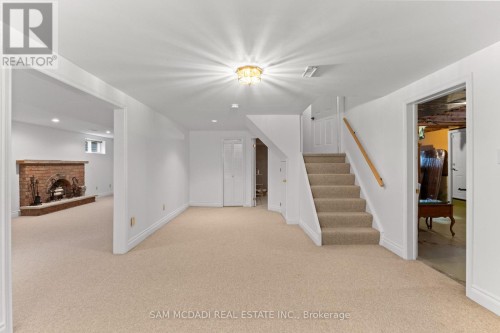 1653 Sherwood Forrest Circle, Mississauga, ON 