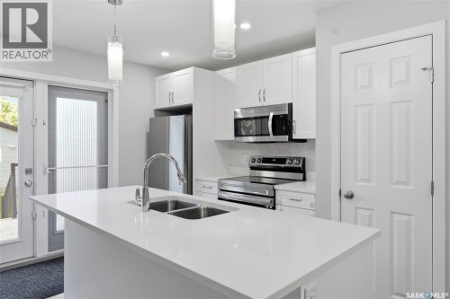 705 33Rd Street W, Saskatoon, SK 