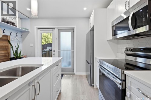 705 33Rd Street W, Saskatoon, SK 