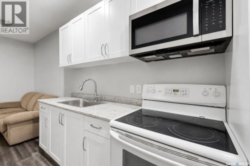 705 33Rd Street W, Saskatoon, SK 