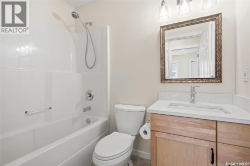 418 Greaves Crescent, Saskatoon, SK 