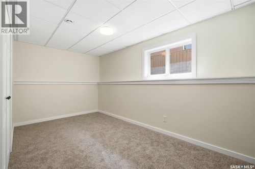 418 Greaves Crescent, Saskatoon, SK 