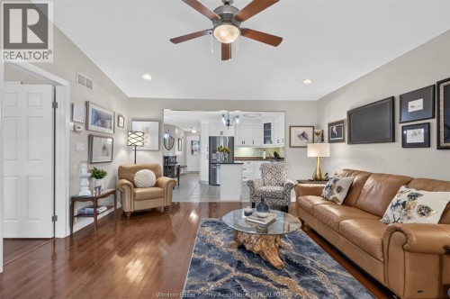 1818 Luxury, Windsor, ON 