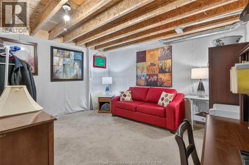 1818 Luxury, Windsor, ON 