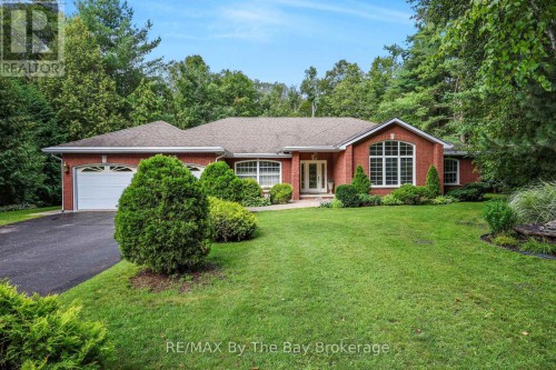 90 Goldfinch Crescent, Tiny, ON 