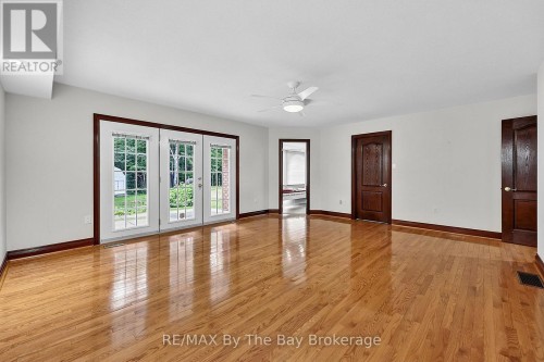 Primary Bedroom - 90 Goldfinch Crescent, Tiny, ON 