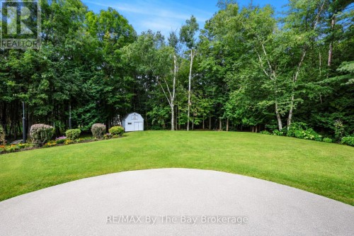 90 Goldfinch Crescent, Tiny, ON 
