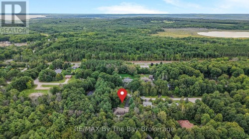 90 Goldfinch Crescent, Tiny, ON 