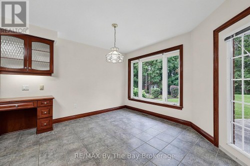 90 Goldfinch Crescent, Tiny, ON 
