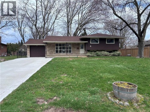 4 BEECHWOOD Court  St. Catharines, ON L2N 3H7