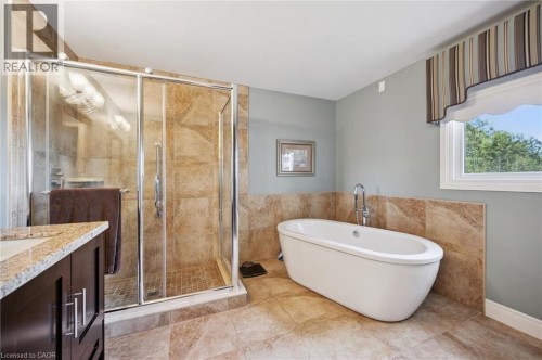 5-piece - 2155 Duncaster Drive Unit# 8, Burlington, ON 