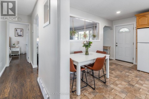 98 Duncombe Drive, Hamilton, ON 