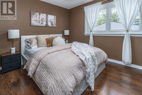 98 Duncombe Drive, Hamilton, ON 