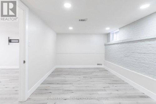 98 Duncombe Drive, Hamilton, ON 