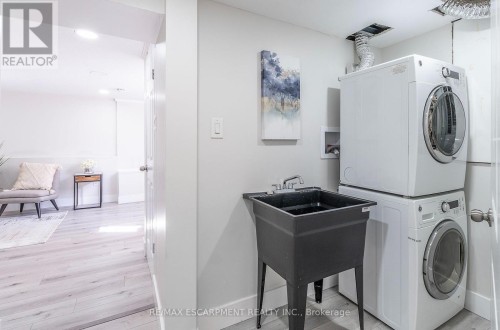 98 Duncombe Drive, Hamilton, ON 