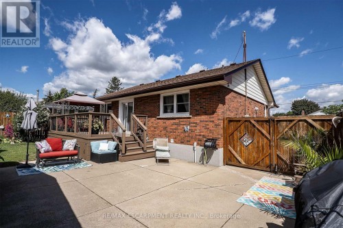 98 Duncombe Drive, Hamilton, ON 