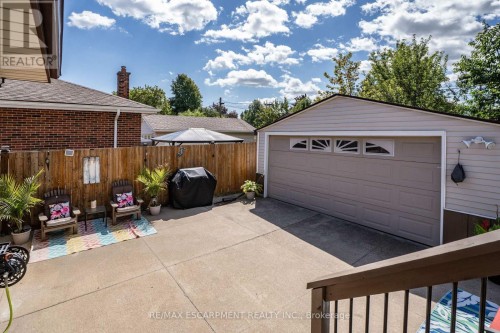 98 Duncombe Drive, Hamilton, ON 