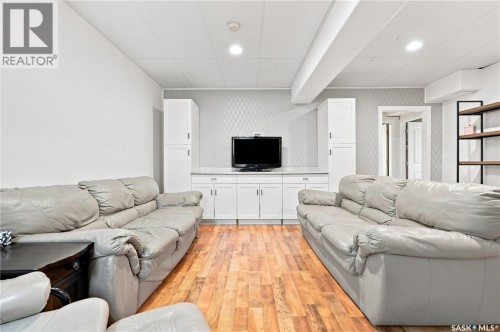 2213 Coy Avenue, Saskatoon, SK 